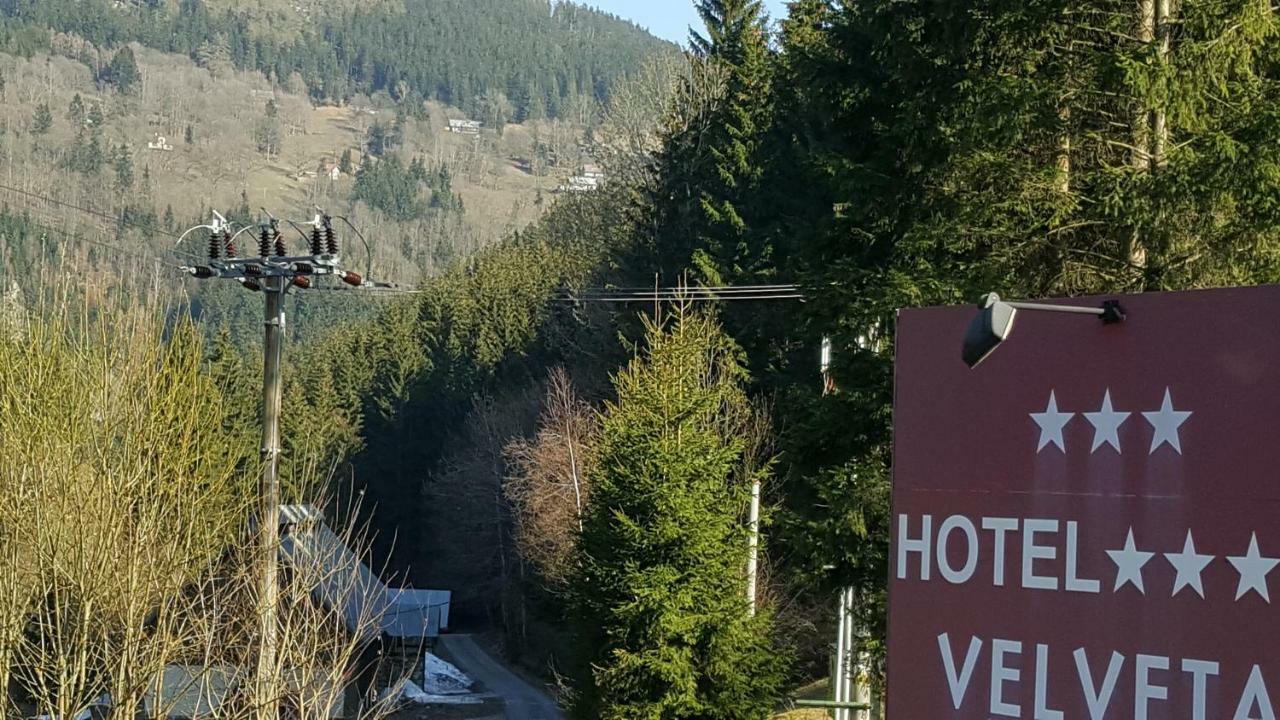 Hotel Velveta Szpindlerowy Młyn Zewnętrze zdjęcie