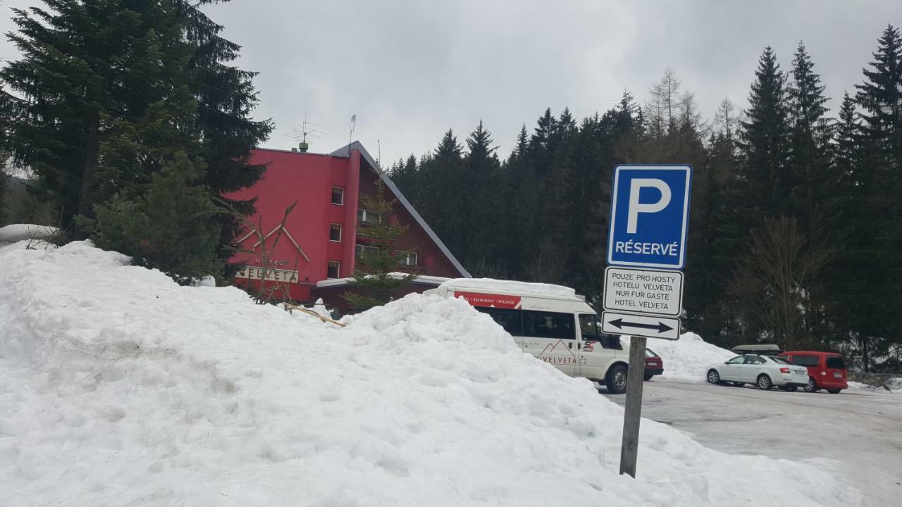 Hotel Velveta Szpindlerowy Młyn Zewnętrze zdjęcie