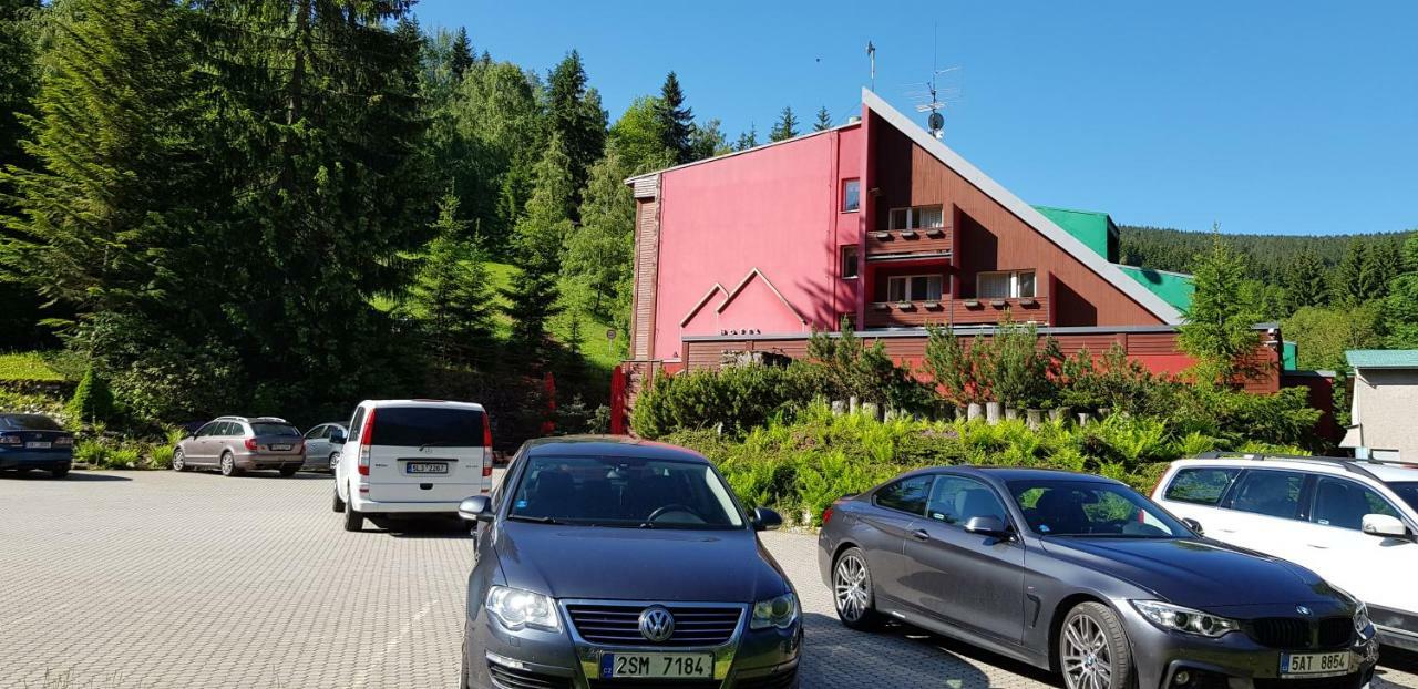 Hotel Velveta Szpindlerowy Młyn Zewnętrze zdjęcie