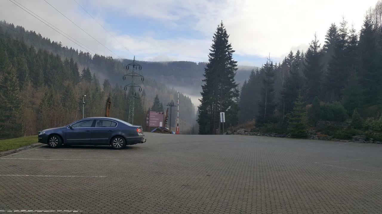 Hotel Velveta Szpindlerowy Młyn Zewnętrze zdjęcie